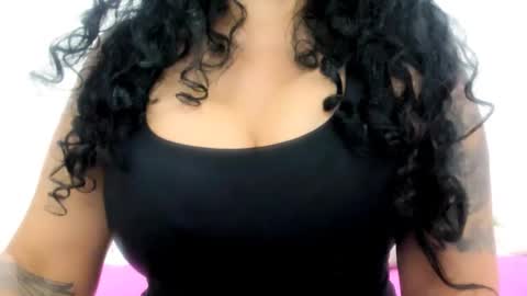 Snapshot of 00valeriasexxx chatting on 22, 11, 2025 Valeria online show from 22, 11, 2025