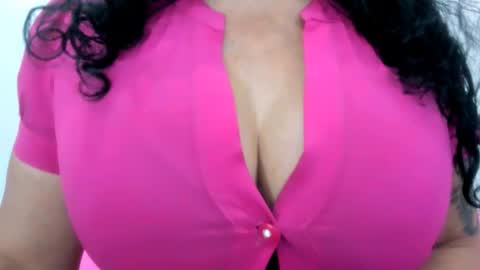Snapshot of 00valeriasexxx chatting on 24, 11, 2025 Valeria online show from 24, 11, 2025