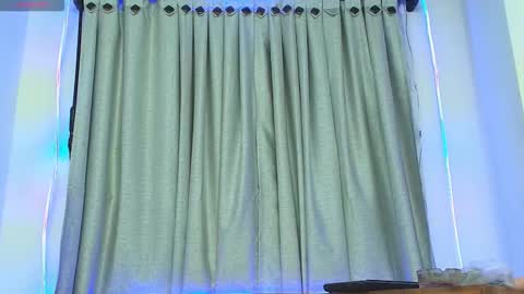 Klhoe Carter 3 online show from 8, 11, 2025