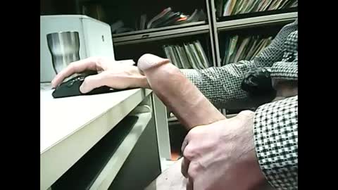 Snapshot of 01quebecboy69 chatting on 20, 2, 2025 01quebecboy69 online show from 20, 2, 2025