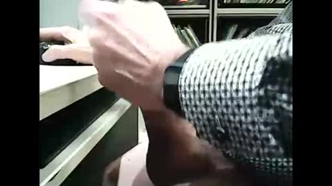 Snapshot of 01quebecboy69 chatting on 27, 2, 2025 01quebecboy69 online show from 27, 2, 2025