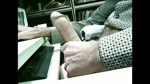 Snapshot of 01quebecboy69 chatting on 22, 10, 2025 01quebecboy69 online show from 22, 10, 2025