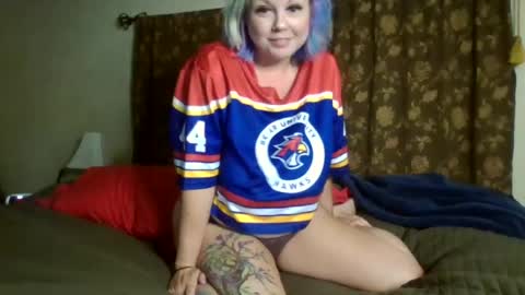 Snapshot of 0lilith0 chatting on 9, 7, 2026 Lilly online show from 9, 7, 2026