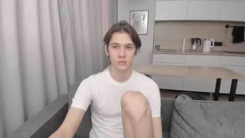 Adam online show from 18, 9, 2025