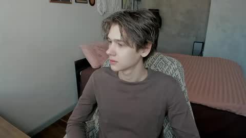 Snapshot of 0verlandd chatting on 24, 4, 2026 Adam online show from 24, 4, 2026