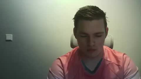 Snapshot of 12curty chatting on 27, 10, 2025 12curty online show from 27, 10, 2025