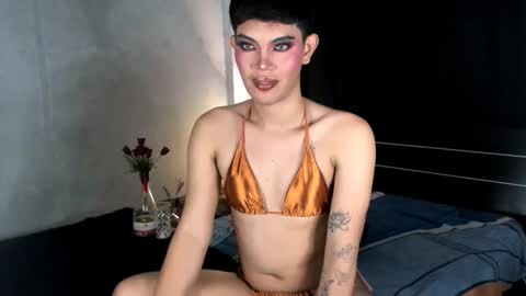Snapshot of 12inchhugeselfsucker chatting on 1, 1, 2025 Leren online show from 1, 1, 2025