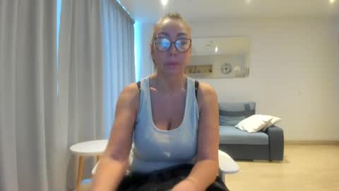 Snapshot of 14risha chatting on 4, 2, 2026 14risha online show from 4, 2, 2026