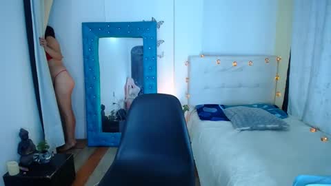 stef read my description online show from 1, 2, 2025