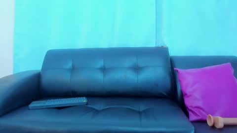 stef read my description online show from 16, 2, 2025