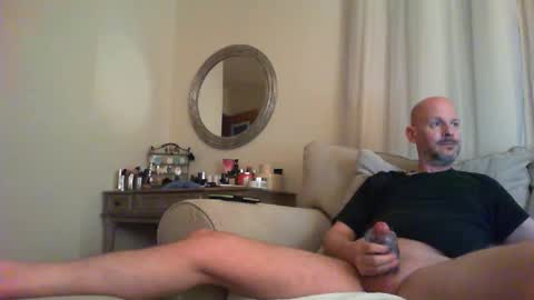 Snapshot of 1hotbaldguy chatting on 10, 12, 2024 1hotbaldguy online show from 10, 12, 2024
