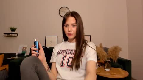 Lily 3 online show from 6, 3, 2026