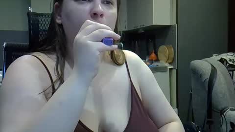 1LINDSEY1 online show from 10, 9, 2025