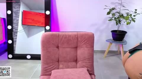 Ashley Independent model online show from 17, 6, 2026