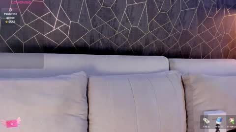 Snapshot of 1m_bella chatting on 4, 3, 2025 bella online show from 4, 3, 2025