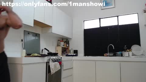 Snapshot of 1manshow11 chatting on 14, 1, 2025 1manshow11 online show from 14, 1, 2025