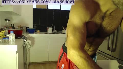 Snapshot of 1manshow11 chatting on 21, 2, 2025 1manshow11 online show from 21, 2, 2025