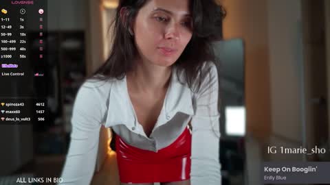 Marie online show from 6, 10, 2025