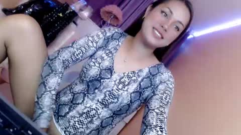 Snapshot of 1miracle_tranny chatting on 29, 5, 2026 1miracle_tranny online show from 29, 5, 2026