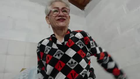 Snapshot of 1miss_monserrate chatting on 17, 1, 2025 Miss Monserrate online show from 17, 1, 2025