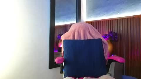 Snapshot of 1miss_monserrate chatting on 25, 2, 2026 Miss Monserrate online show from 25, 2, 2026