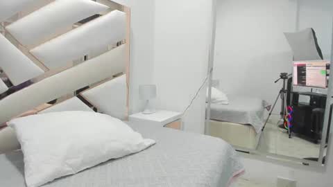 Luisa online show from 28, 2, 2025