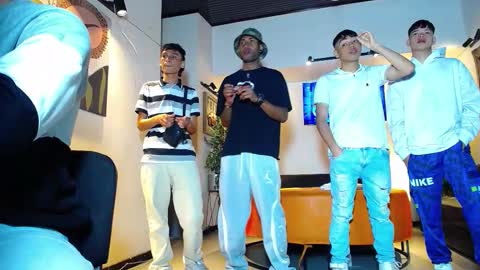 pushman online show from 4, 3, 2026