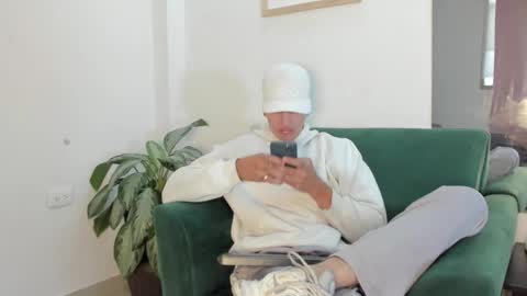 1Threestar online show from 13, 11, 2025