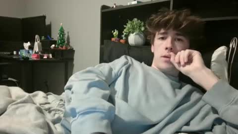 2004twink online show from 17, 4, 2026