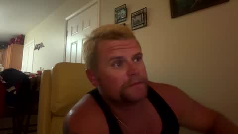 Snapshot of 22bigelo2316 chatting on 20, 11, 2025 22bigelo2316 online show from 20, 11, 2025