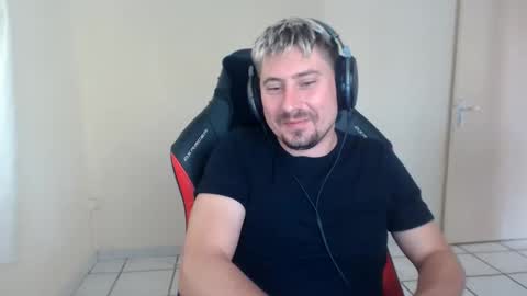 22cmfrenccock online show from 7, 6, 2026