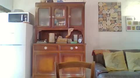 22esserre online show from 18, 12, 2025