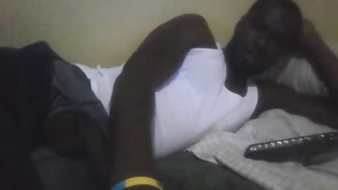 Snapshot of 242doggy242 chatting on 20, 10, 2025 420 Bbc online show from 20, 10, 2025