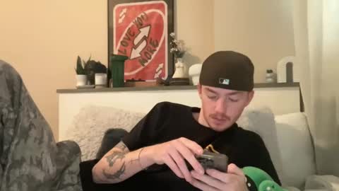 Snapshot of 26sneakers chatting on 2, 1, 2025 26sneakers online show from 2, 1, 2025