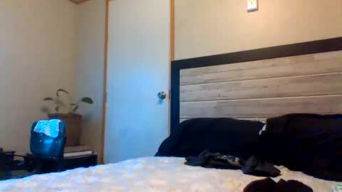 Snapshot of 2ccjbstar chatting on 21, 2, 2025 BlacJewels online show from 21, 2, 2025