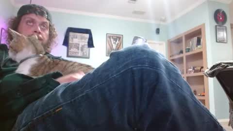 Snapshot of 2dirtyhillbillies chatting on 21, 4, 2026 ThrillBilly online show from 21, 4, 2026