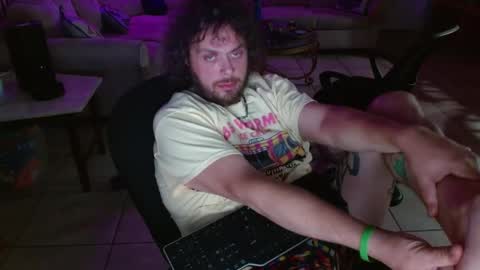 Snapshot of 2dirtyhillbillies chatting on 27, 5, 2026 ThrillBilly online show from 27, 5, 2026