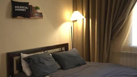 Snapshot of 2girls_1dream chatting on 25, 2, 2026 Elley online show from 25, 2, 2026