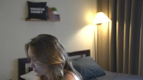Snapshot of 2girls_1dream chatting on 23, 4, 2026 Elley online show from 23, 4, 2026