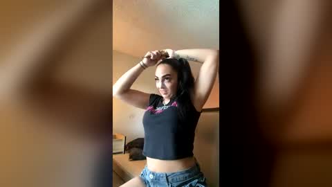 Snapshot of 2kuttlex chatting on 10, 7, 2026 2kuttlex online show from 10, 7, 2026