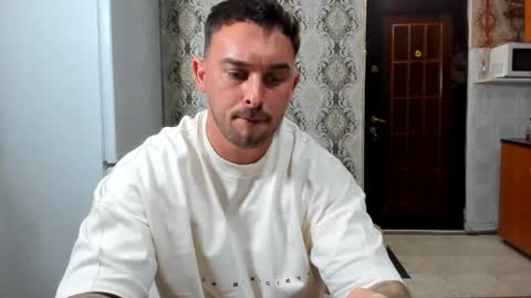 2sexymuscles online show from 14, 5, 2026