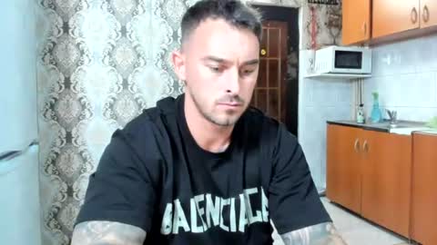 Snapshot of 2sexymuscles chatting on 25, 7, 2026 2sexymuscles online show from 25, 7, 2026