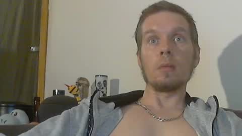 Snapshot of 2small4you83 chatting on 18, 12, 2024 2small4you83 online show from 18, 12, 2024