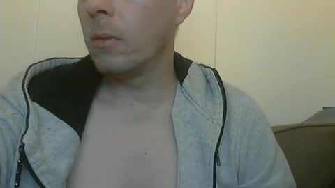 Snapshot of 2small4you83 chatting on 26, 11, 2025 2small4you83 online show from 26, 11, 2025