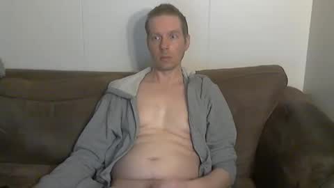 2small4you83 online show from 9, 3, 2026