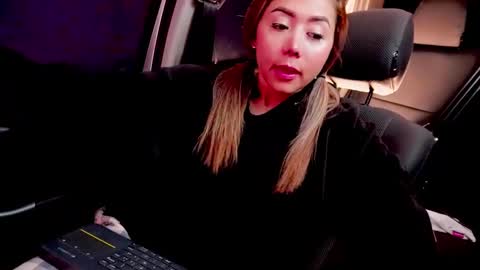 Snapshot of 3kam_amazonian chatting on 15, 10, 2025 independent model online show from 15, 10, 2025