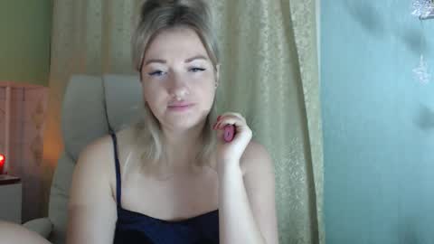 3sweetcandy3 online show from 20, 11, 2025