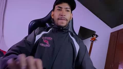 Snapshot of 3v1l_ chatting on 3, 2, 2026 E V I L online show from 3, 2, 2026