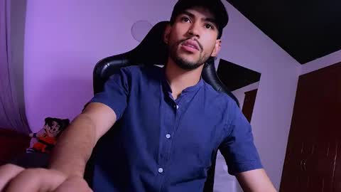 Snapshot of 3v1l_ chatting on 3, 3, 2026 E V I L online show from 3, 3, 2026