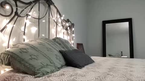 KC420Couple online show from 23, 4, 2026